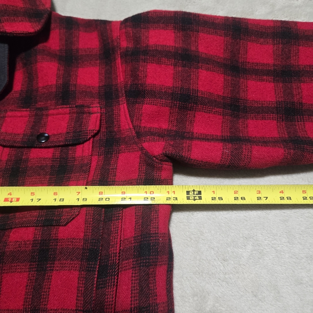 Vtg Woolrich Hunting Jacket Red Buffalo Plaid Mackinaw Sz.38 Back Game Pouch - Picture 11 of 11